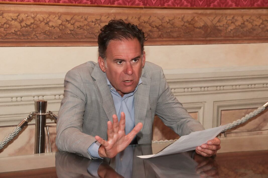 Sicurezza a Pisa, il sindaco Conti chiede task force sul territorio