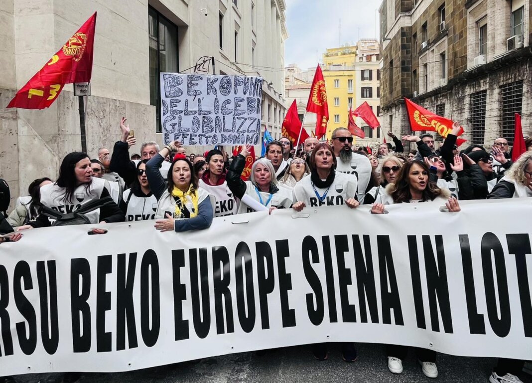 Beko Siena, ministro Urso: 