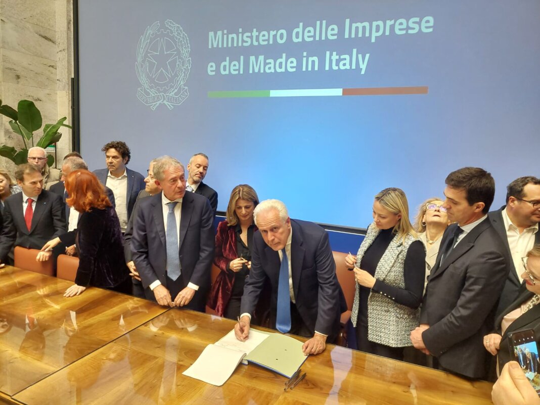 Beko, firmato al ministero il patto per la reindustrializzazione. Giani: 