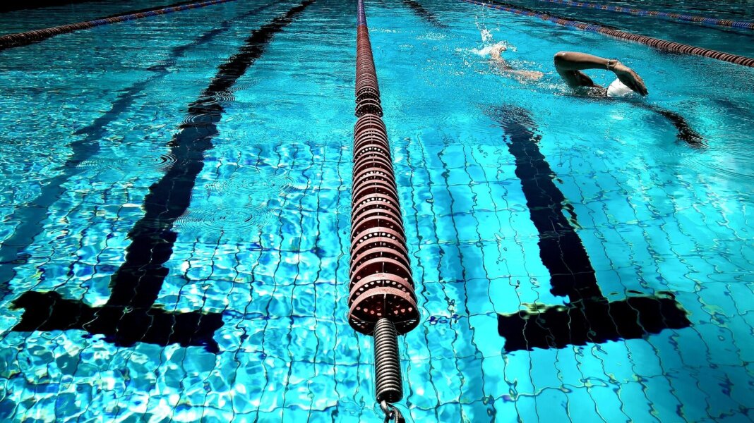 Futuro della piscina Marco Balestri, il Comune si impegna a stipulare una fideussione